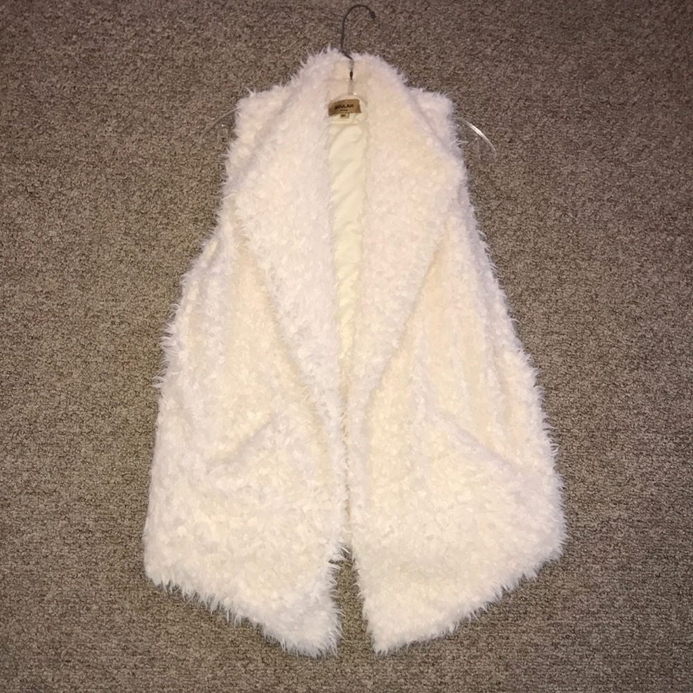 BEULAH White Vest